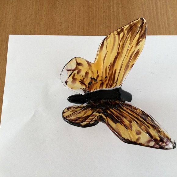 Vintage Dynasty Gallery Glass Butterfly figurine paper weight car decoration - Picture 2 of 5